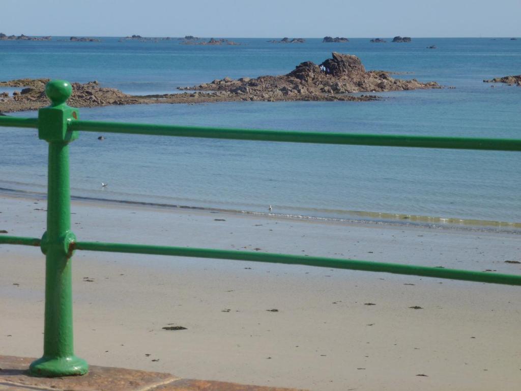 Bayview Guest House Saint Helier Ngoại thất bức ảnh